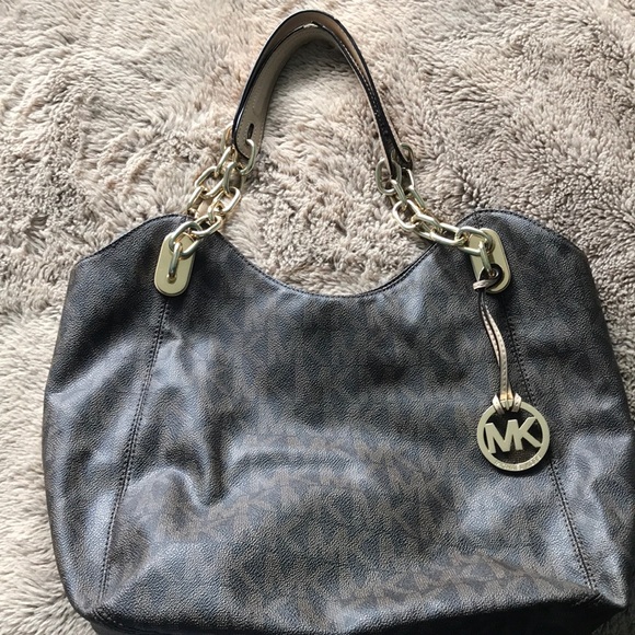 Michael Kors purse - Picture 1 of 6